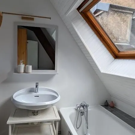 Appartement Cosy Au Coeur De Pour 4 Pers. - Fr-1-812-155